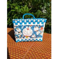ราคา กระเป๋าสานพลาสติกลายโดเรม่อนแบบฝาปิดขนาด15 19 16 (8152052963)