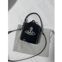 ราคา Vivienne Westwood กระเป๋าทรงถัง2023หนังแก้วใหม่ทันสมัยแบรนด์เดียวกันควีนไซส์มินิคุณภาพสูงกระเป๋าสะพายข้างรักแร้ดำ (20747010899)
