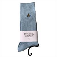 ราคา PreOrder Everyday Essentials Vivienne Westwood ถุงเท้าข้อยาว (19717577707)