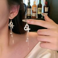 ราคา ต่างหูห้อยยาวลายดอกไม้หัวใจสีชมพูแฟชั่นสำหรับผู้หญิงต่างหูพู่ระย้าหลากสีหวานเครื่องเพชรเครื่องประดับของขวัญ (21226710844)