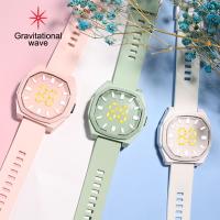 ราคา หน้าปัดรูปคลื่นความโน้มถ่วงทรงกลมสายนาฬิกาปรับได้นาฬิกาข้อมือนักเรียนใช้ได้ทั้งชายและหญิง Jam Tangan Elektronik เรืองแสง LED สำหรับสวมใส่ทุกวันหมายเลข Jam Tangan Elektronik (20480654179)
