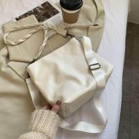 ราคา พร้อมส่ง ใหม่ กระเป๋าโท้ทผู้หญิง กระเป๋าพายข้าง กระเป๋าสะพายข้าง ข้าง กระเป๋าผ้าใบ กระเป๋าแฟชั่นญ ถุงผ้าน่ารักๆ 082410 (16032561166)