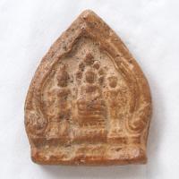 ราคา พระเนื้อดิน พระเครื่อง วัตถุมงคล An amulet (19723957150)