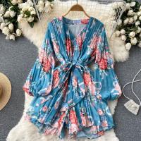 ราคา จั๊มสูทผ้าชีฟองจีบจีบแขนยาวคอวีพิมพ์ลายวินเทจแนวแฟชั่นสำหรับผู้หญิงสำหรับฤดูใบไม้ผลิเอวสูงกางเกงขาสั้นเข้ารูปแขนยาวเซ็กซี่ใหม่สำหรับจัมพ์สูทลูกไม้ผูกเชือก (20684408502)