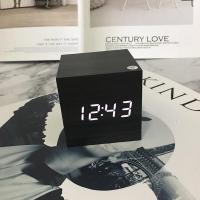 ราคา kqmgqo นาฬิกา นาฬิกาตั้งโต๊ะนาฬิกาดิจิตอลLEDผิวไม้ทำงานผ่านUSB clock (20344805031)