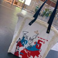 ราคา Vivienne Westwood กระเป๋าผ้าใบหลังจากญี่ปุ่น Vienne ภาคตะวันตกของแปซิฟิกแอฟริกาแผนที่กราฟฟิตีหนึ่งไหล่ความจุมากกระเป๋าทรงสี่เหลี่ยมมีหูหิ้วสะพายไหล่กระเป๋าช้อปปิ้ง (20166022948)