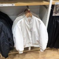 ราคา Uniqlo แจ็คเก็ตสไตล์ทหารของผู้หญิงใหม่ห้องลองเสื้อเสื้อแจ็คเก็ตระเบิด L453617เครื่องแบบเบสบอลผ้านวม (17110701007)