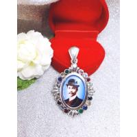 ราคา จี้เงินแท้ ร 5 ทรงมาลา เสริมบารมี ทวีทรัพย์ มั่งมีเงินทอง ล้อมพลอยนพเก้า ขนาด 3 3 5 ซม ด้านหลังฉลุ ถอดเปลี่ยนรูปอื่นๆได้ ลดล้างสต็อก ส่งฟรี (17167831437)