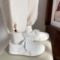 ราคา รองเท้าผ้าใบขาวล้วน ส้น3 5ซม พื้นนิ่ม scarpa officiall (18818232181)