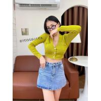 ราคา Korean เสื้อครอปคอปกแขนยาว แต่งกระดุมหน้า เป็นงานผ้าไหมพรมใส่สบาย ไม่หนา (17440873043)