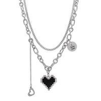 ราคา Unique Small Pendant Design Black Love Jewelry For Females Black Love Pendant Necklace Pixel Art Pendant Jewelry Small Design Sense Necklace For Females (19913556293)
