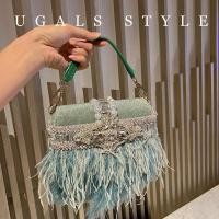 ราคา Ugals ฤดูใบไม้ร่วงและฤดูหนาวพู่นกกระจอกเทศขนกำมะหยี่อานม้ามันวาวน้ำไม่หรูเพชรจัดเลี้ยงกระเป๋าถือสะพายข้าง (20613783841)