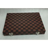 ราคา กล่องใส่พระกันกลิ้งลายไม้ ลายตาราง ลายไทย ขนาด20 29 4cm (13379201060)