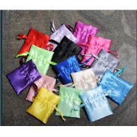 ราคา ถุงผ้าซาติน ถุงหูรูด ถุงหูรูดใส่ของ มี 3 ขนาด (19652757153)