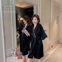 ราคา พร้อมส่ง 1802 พร้อมส่ง ชุดนอนผู้หญิง ชุดคลลุมผู้หฐิง ผ้าซาติน ฟรีไซส์ (8810616255)