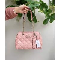 ราคา มี 4 สี กระเป๋าสะพายไหล่ guess ทรงหมอน หนังนุ่มมาก (21099614210)