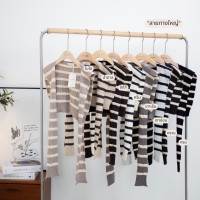 ราคา Avocado ผ้าคลุมไหล่ ไหมพรม รุ่น Tyga line scarf avocado simplewear (19759582906)