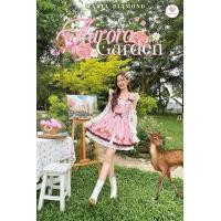 ราคา Aurora Garden Dress เดรสสั้นสีขาวชมพู เสื้อแขนยาวปาดไหล่ แต่งโบว์สีแดงสองข้าง กระโปรงสองชั้น งานพิมพ์ลาย (21110847568)