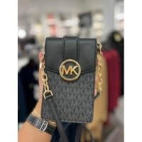 ราคา MICHAEL KORS 35S2GNMC5B Carmen Small Logo Smartphone (17962689041)