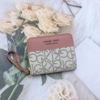 ราคา SS04 กระเป๋าสตางค์ใบสั้นลายสวยๆน่ารักๆวัยรุ่น มีซิปใบสำหรับใส่เหรียญ มีช่วงใส่บัตรงทั้งหมด4ช่อง วัดสุด หนังPU รุ่นใหม่ (21172857975)