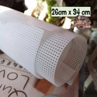 ราคา 26cm x 34cm แผ่นเฟรม สี่เหลี่ยม แผ่นเฟรมปักไหมพรม พลาสติก ขนาดใหญ่ จำนวน 1 ชิ้น สินค้าพร้อมส่ง Plastic Canvas (12638614987)