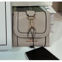 ราคา SALE ถูกมาก LYN กระเป๋าสตางค์ใบสั้นขนาด4นิ้ว สินค้านำเข้าจากโรงงานผลิตแบรนด์โดยตรง ไม่ใช่เอางานปั๊มงานสำเพ็งมาหลอกขายแน่นอน ร้านเรางานคุณภาพสุด สวยทุกใบ (17905942878)