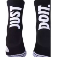 ราคา ถุงเท้ากีฬา ถุงเท้าออกกำลังกาย ถุงเท้าบาสยาวครึ่งแข้ง NIKE NBA ELITE CREW USA (18257990236)