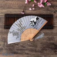 ราคา พัดจีน พัด สีสันสะดุดตาลายน่ารัก พัดจีนสวยๆ พัดพกพา พัดไม้ไผ่วัสดุผ้ามีพู่ห้อย พัดมือ 8นิ้ว พัดจีนโบราณ พัดญี่ปุ่น พัดสีแดง (9841466120)
