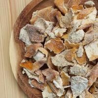 ราคา 1 แถม 1 บ๊วยเปลือกส้ม เปลือกส้ม เปลือกส้มอบแห้ง ผิวส้ม อร่อย สะใจ ชิ้นใหญ่ๆรสชาติเปรี้ยวๆเค็มๆ (21073910569)