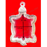 ราคา กรอบพระ ตลับพระ กรอบเหรียญเต่า กรอบเงินผสม กว้าง 2 3 cm สูง 3 1 cm วัดจากกรอบพลาสติกด้านนอก แถมฟรี ห่วงและยางรอง (19027870514)