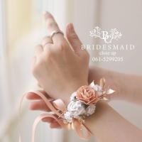 ราคา พร้อมส่ง จาก กทม ข้อมือเพื่อนเจ้าสาว I ดอกไม้ผูกข้อมือเพื่อนเจ้าสาว I ริบบิ้นผูกข้อมือ I Bridesmaid I Wrist corsage (17370506174)