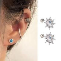 ราคา เราปักหมุดพลอยเทียมดอกทานตะวันสีเงินสีฟ้า S925ทันสมัยสำหรับผู้หญิงผู้ชายต่างหูเจาะเครื่องประดับตุ้มหูที่ไม่ก่อให้เกิดอาการแพ้ (20613965640)