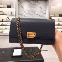 ราคา ลุดราคาจุกๆ Charles Keith ขนาด 8นิ้ว สวยไฮโซมากจ้า งานสวยมาก มั่นใจได้ว่าได้สินค้าสวยคุณภาพแน่นอน (15616401069)