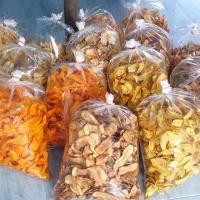 ราคา เรื่องกล้วย กล้วยฉาบ กล้วยไข่ กล้วยแบกแตก มันทอด ถุงละ 1 กิโลกรัม (9609073578)