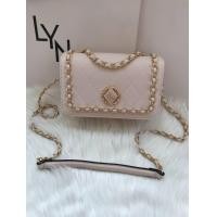 ราคา กระเป๋าสะพายข้าง LYN หน้าโซ่ รุ่น 8 นิ้ว มีอุปกรณ์ครบ รุ่นตามหาเเต่งโซ่สีทอง (14060212468)
