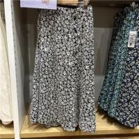 ราคา UNIQLO กระโปรงผ่าลายดอกไม้สำหรับผู้หญิงกระโปรงกระโปรงชีฟองลายดอกยาวปานกลางเข้ารูป458679ฤดูร้อน2023 (20210480971)
