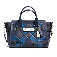 ราคา กระเป๋าถือ COACH แท้ รุ่นหรูที่สุด หนังแท้ พิมพ์ลาย Patchwork มีสายยาว สีสวย หายาก ไซส์ใหญ่ มีหมุดที่ฐาน COACH 34558 SWAGGER 32 IN PRINTED PATCHWORK LEATHER CALICO PLAID MULTI (7185532727)