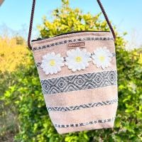 ราคา กระเป๋าสะพายข้าง พื้นเมือง งานผ้าทอ ลายอัพเดต กระเป๋าผ้าทอ กระเป๋าผ้า โบฮีเมี่ยน แต่งพู่ กระเป๋าสะพาย ขายส่ง (13258736508)