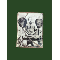 ราคา รูปภาพถ่ายพัดคู่หลวงปู่เผือก วัดกิ่งแก้ว หลังยันต์แดง 4242 (19518294919)