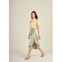 ราคา TuTTi ทรูลี่ไทย Autumn silk shirt เสื้อเชิ้ตแขนสั้น ทําจากผ้าไหมไทย ไหมแก้ว พร้อมดีเทลดอกกุหลาบผ้าไหม Thai silk Silk Organza เสื้อเชิ้ตไปงาน Pre order (18715690852)