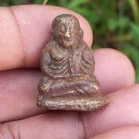 ราคา หลวงพ่อเงิน รูปหล่อหลวงพ่อเงินวัดบางคลาน พิมพ์ขี้ตา (20821156644)