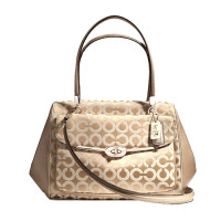 ราคา กระเป๋าถือ COACH แท้ ผ้าลาย Coach Op Art สายหนังแท้ รุ่นหรูจาก Shop สวยหรูมาก ใบใหญ่ มีสายยาว COACH 25632 LARGE MADISON MADELINE OP ART SATEEN EAST WEST SATCHEL BAG Champagne สีแชมเปญ (7770201439)
