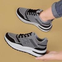 ราคา Fashion Living Women sneakers รองเท้าผ้าใบ รองเท้าแฟชั่น Baoji รองเท้าผ้าใบผู้หญิง รองเท้าผูกเชือก เสริมส้น 4 ซม ขายส่ง ราคา (20068491414)