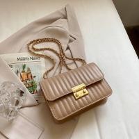 ราคา กระเป๋าสะพายข้างสายโซ่ผู้หญิง HX3250 (21150008265)