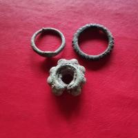 ราคา แหวนสำริด ต่างหูสำริดโบราณยุคสมัยทราวดี ขอม ลพบรี น่าสะสมน่าเก็บรักษาไว้ เหมา3ชิ้น แท้100 ไม่ได้ทำขึ้นมาใหม่ พิจารณาก่อนสั่งซื้อ (20710550270)