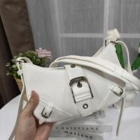 ราคา แท้พร้อมส่ง pedro สไตล์ y2k เกาหลีฮิตมาก กระเป๋าสะพายหน้าเข็มขัด (21097565658)