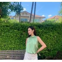 ราคา เสื้อคอเต่า ผูกโบว์ด้านหลัง ดีเทลจับกลีบทรงบอลลูนเนื้อผ้าชาตินดูเเพง เป็นงานชับในอย่างดีเนื้อผ้าเบาใส่สบายดูดีมาก รับประกันงานคุณภาพเกินราคา (10162770476)