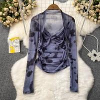 ราคา ฤดูร้อนแฟชั่นเสื้อคอวีย้อมสีมัดย้อมลายพรางสำหรับผู้หญิงเสื้อตาข่ายคอวีสำหรับเสื้อเอวลอยจีบแบบสลิม (20226330140)
