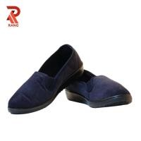 ราคา RANG รองเท้าผ้าลูกฟูก สีกรมพื้นดำ ผู้หญิง เบอร์ 35 40 (20602402868)