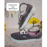 ราคา รองเท้าผ้าใบมือสอง size 38ยาว24 cm เหมาะสำหรับใส่ลำลอง (21250035983)